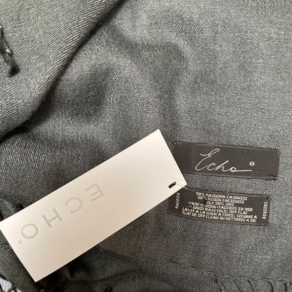 Echo Gray Pashmina 50% Cashmere, 50% Silk  Never Worn Condition - Picture 5 of 5